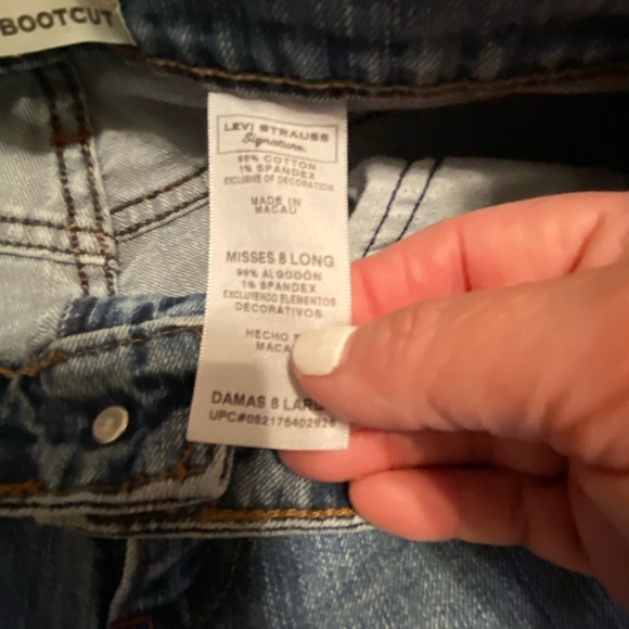 Levi’s midrise bootcut 8 - Picture 3 of 10